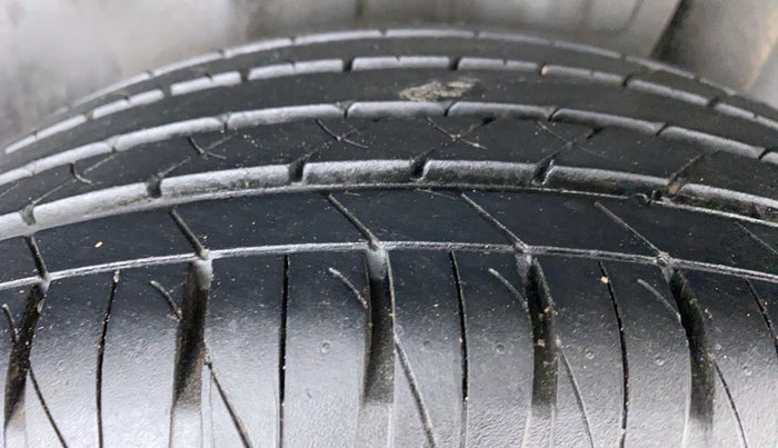 2021 Toyota URBAN CRUISER HIGH AT, Petrol, Automatic, 7,483 km, Left Front Tyre Tread