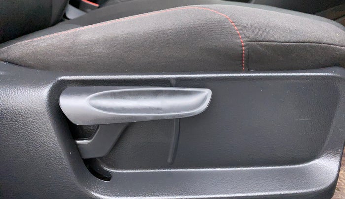 2021 Volkswagen Polo HIGHLINE PLUS 1.0 TSI AT, Petrol, Automatic, 6,018 km, Driver Side Adjustment Panel