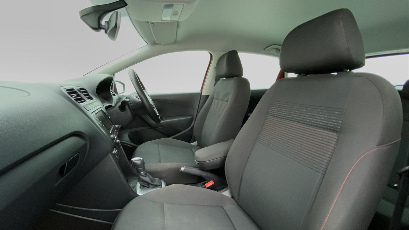 2021 Volkswagen Polo HIGHLINE PLUS 1.0 TSI AT, Petrol, Automatic, 6,018 km, Right Side Front Door Cabin