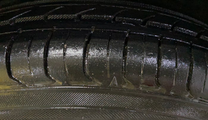 2018 Datsun Go Plus T, Petrol, Manual, 63,583 km, Right Front Tyre Tread