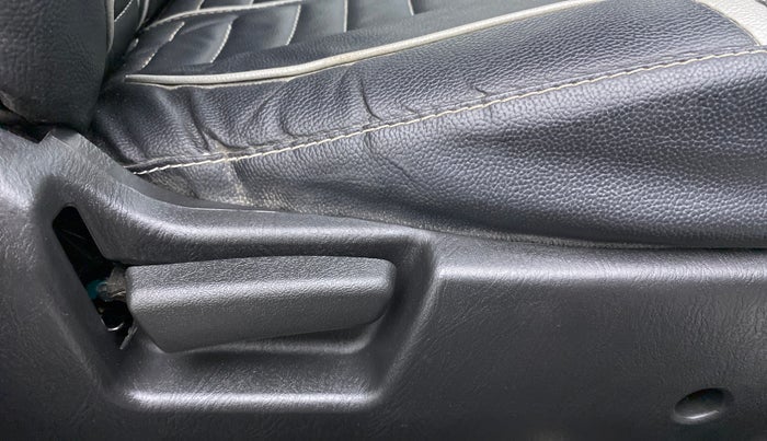 2021 Maruti Alto LXI CNG, CNG, Manual, 15,818 km, Driver Side Adjustment Panel