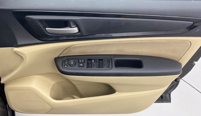 2019 Honda Amaze 1.2 SMT I VTEC, CNG, Manual, 59,332 km, Driver Side Door Panels Control