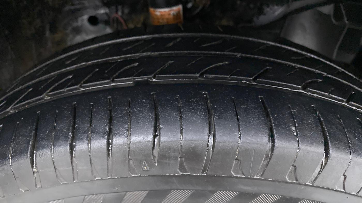 2019 Honda Amaze 1.2 SMT I VTEC, CNG, Manual, 59,332 km, Right Front Tyre Tread