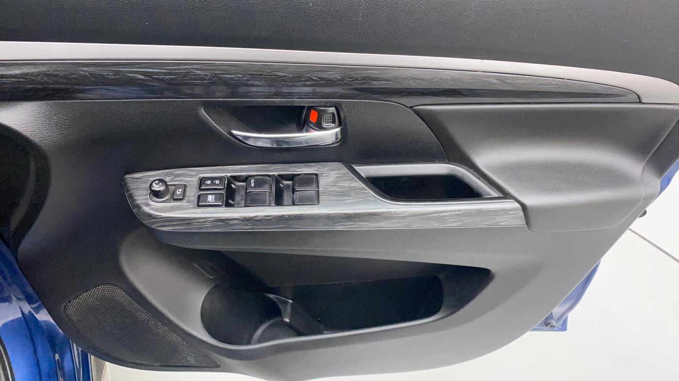 2019 Maruti XL6 ALPHA AT, CNG, Automatic, 49,271 km, Driver Side Door Panels Control