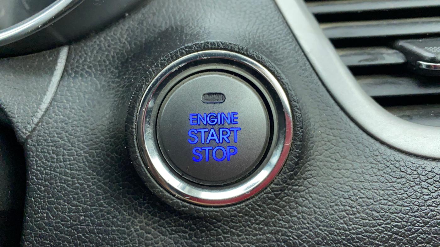 2015 Hyundai New Elantra SX 1.8 AT, Petrol, Automatic, 66,984 km, Keyless Start/ Stop Button