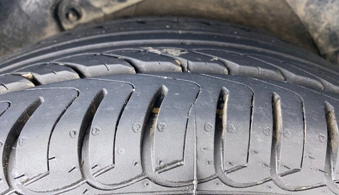 2015 Hyundai New Elantra SX 1.8 AT, Petrol, Automatic, 66,984 km, Right Rear Tyre Tread