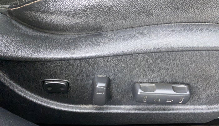 2015 Hyundai New Elantra SX 1.8 AT, Petrol, Automatic, 66,984 km, Driver Side Adjustment Panel