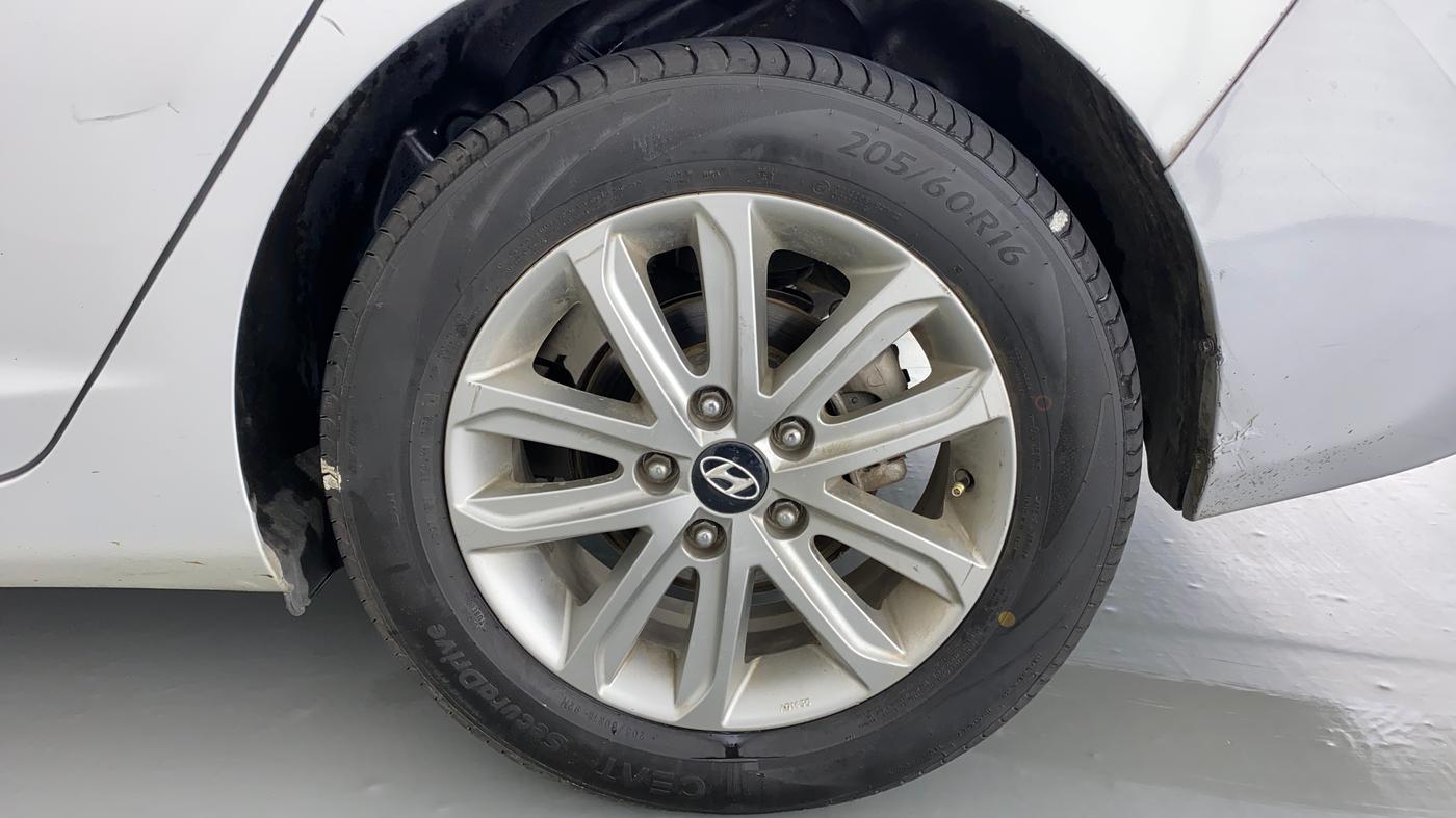 2015 Hyundai New Elantra SX 1.8 AT, Petrol, Automatic, 66,984 km, Left Rear Wheel