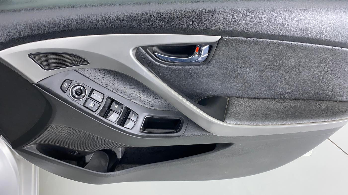 2015 Hyundai New Elantra SX 1.8 AT, Petrol, Automatic, 66,984 km, Driver Side Door Panels Control