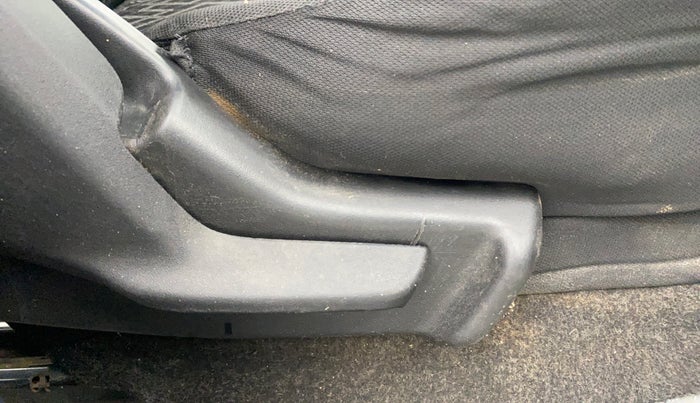 2021 Maruti IGNIS ZETA 1.2, Petrol, Manual, 1,12,107 km, Driver Side Adjustment Panel