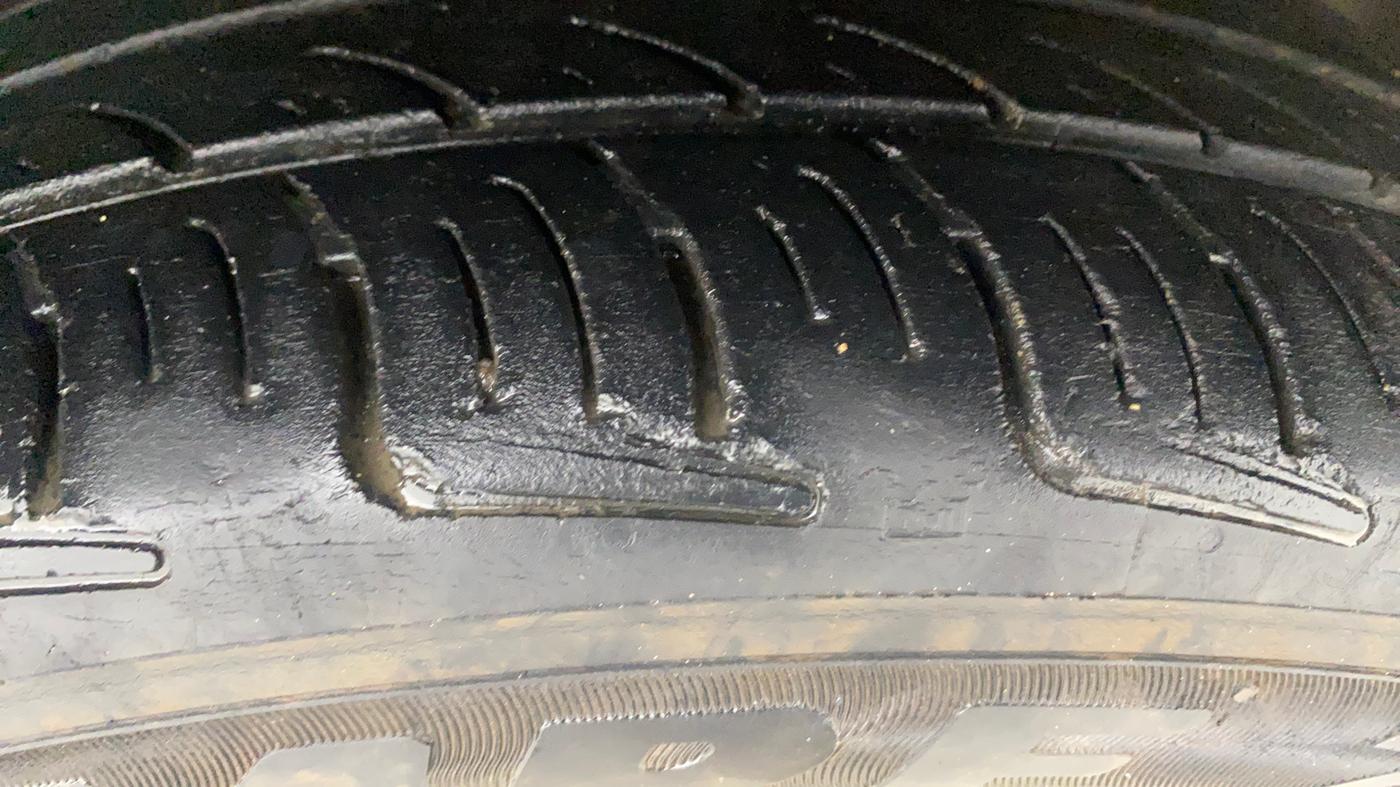 2021 Maruti IGNIS ZETA 1.2, Petrol, Manual, 1,12,107 km, Right Front Tyre Tread