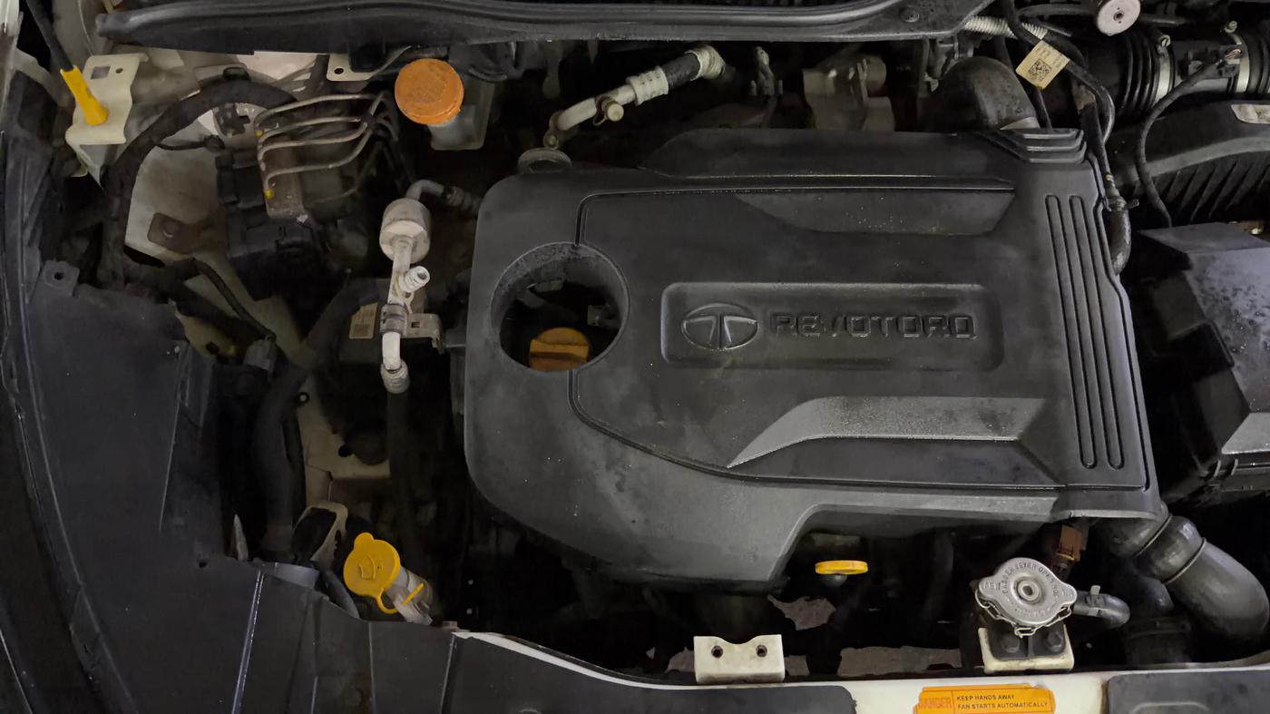 2021 Tata ALTROZ XE PLUS DIESEL, Diesel, Manual, 94,771 km, Engine View - Right