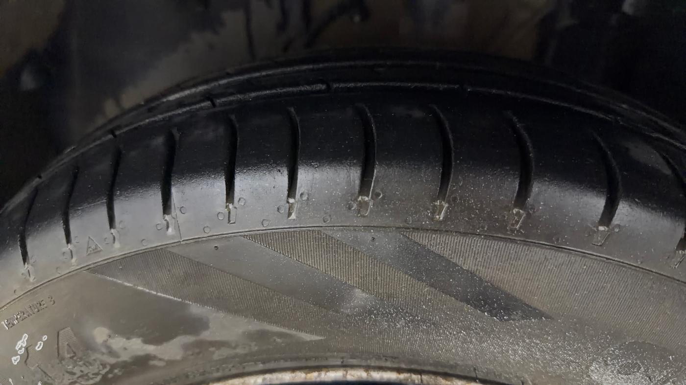 2021 Tata ALTROZ XE PLUS DIESEL, Diesel, Manual, 94,771 km, Left Front Tyre Tread