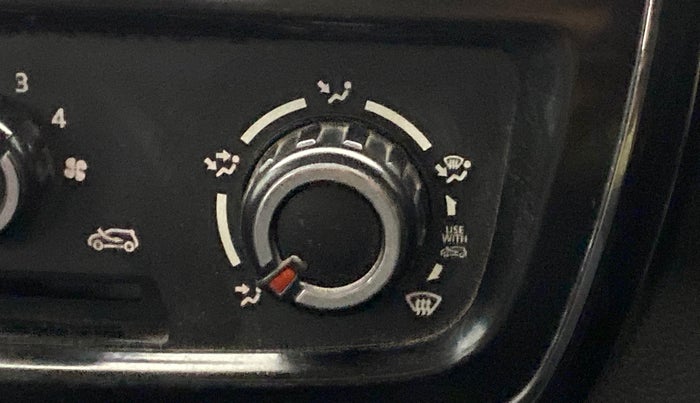 2016 Renault Kwid RXT 1.0, Petrol, Manual, 49,451 km, Dashboard - Air Re-circulation knob is not working
