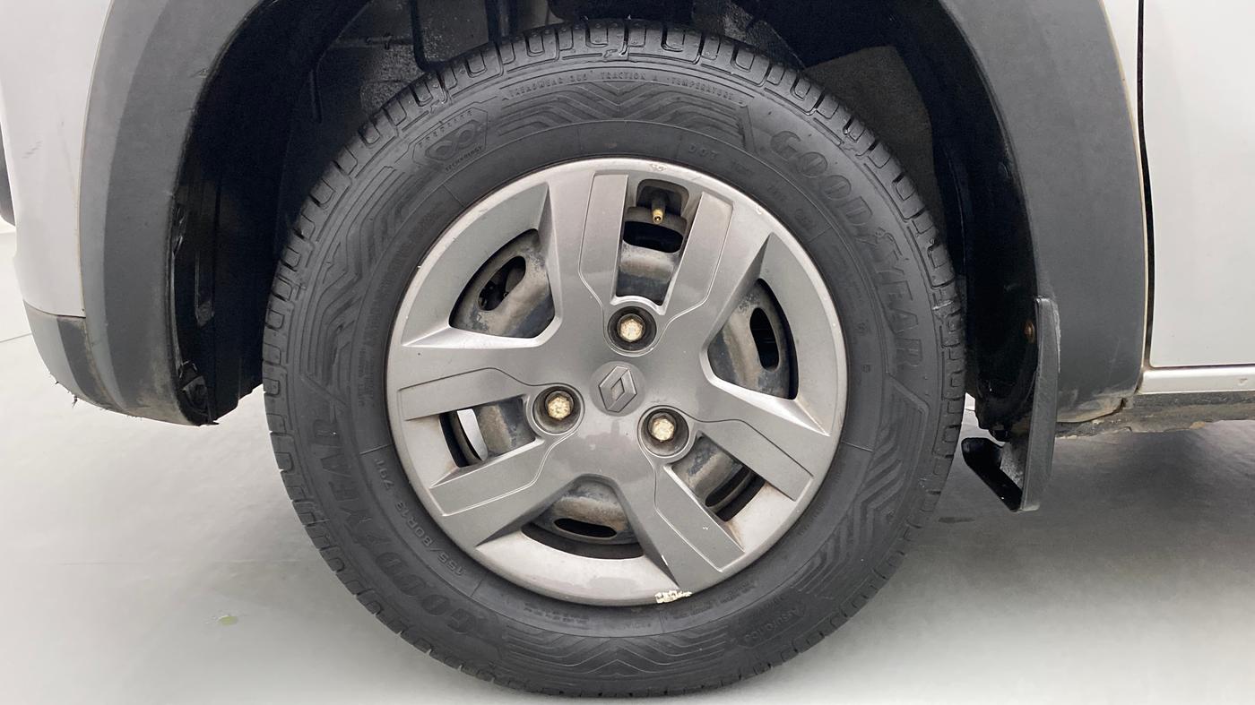 2016 Renault Kwid RXT 1.0, Petrol, Manual, 49,451 km, Left Front Wheel