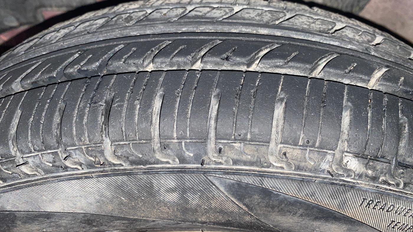 2016 Renault Kwid RXT 0.8, Petrol, Manual, 49,420 km, Left Front Tyre Tread