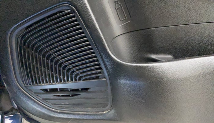 2022 Maruti Baleno ZETA PETROL 1.2, Petrol, Manual, 17,600 km, Speaker