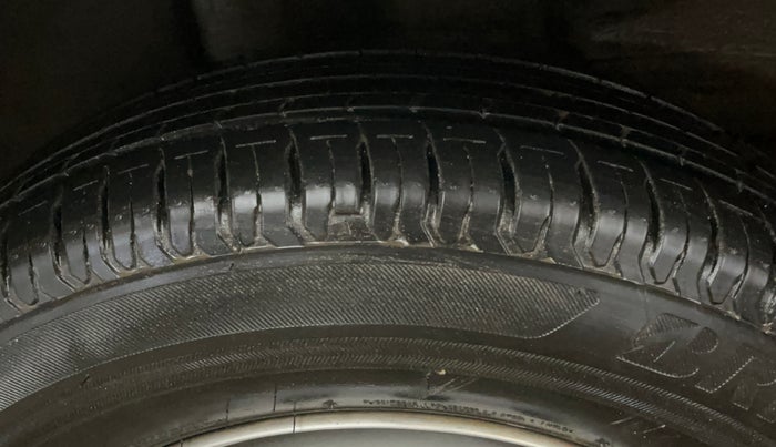 2024 Tata ALTROZ XE PETROL, Petrol, Manual, 8,121 km, Right Rear Tyre Tread