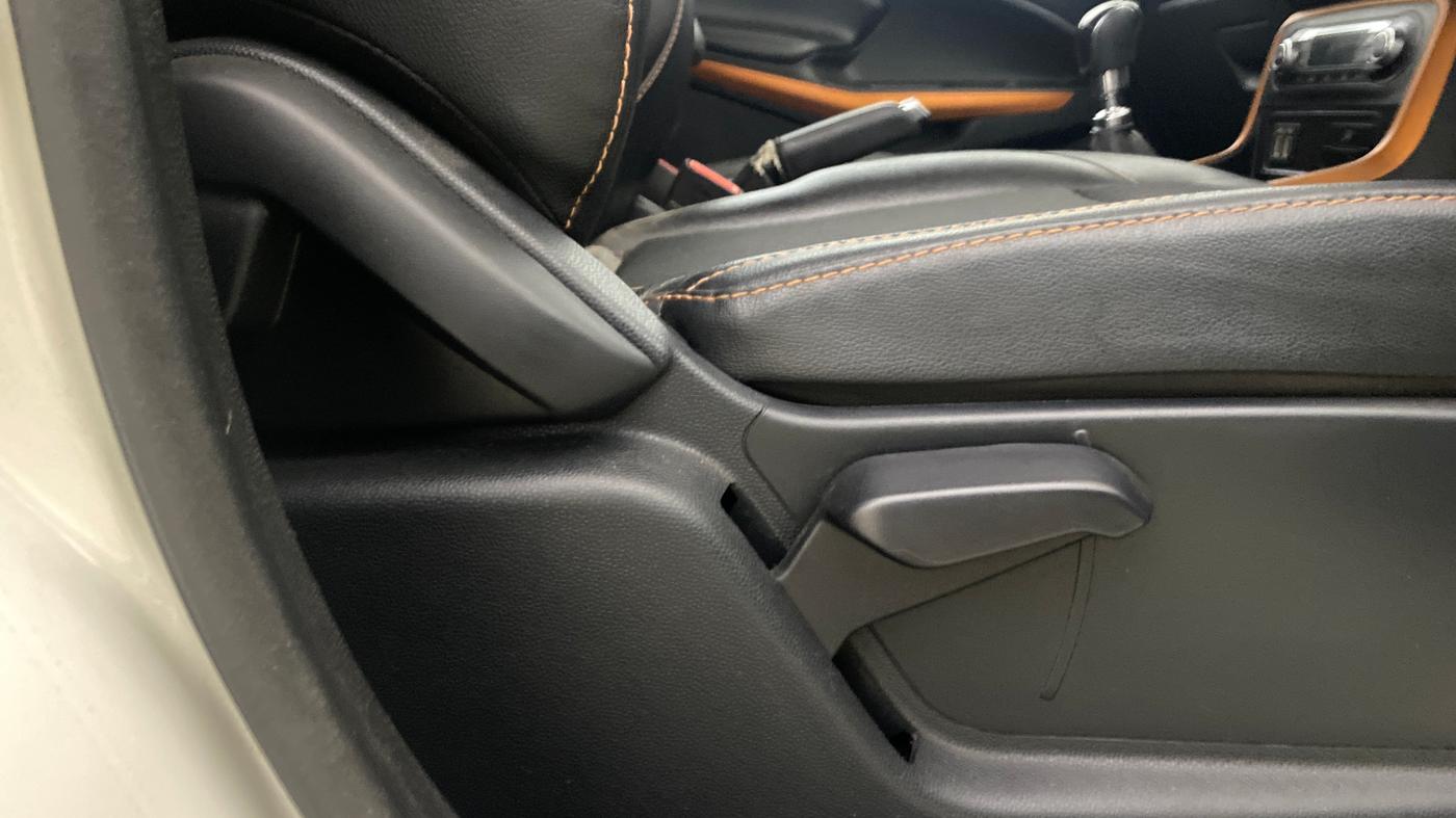 2019 Ford Ecosport TITANIUM 1.0L ECOBOOST SPORTS(SUNROOF), Petrol, Manual, 12,345 km, Driver Side Adjustment Panel