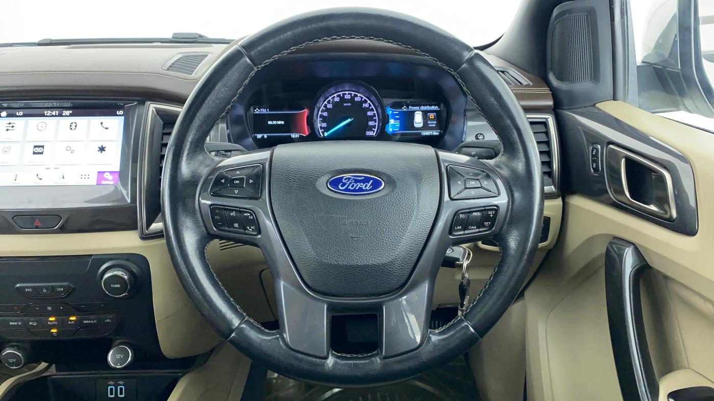 2018 Ford Endeavour 3.2l 4X4 AT Titanium, Diesel, Automatic, 35,286 km, Steering Wheel Close Up