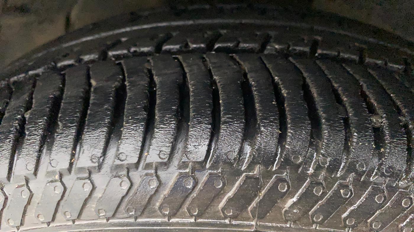 2016 Ford Ecosport TITANIUM 1.5L DIESEL, Diesel, Manual, 97,819 km, Right Front Tyre Tread