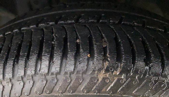 2016 Ford Ecosport TITANIUM 1.5L DIESEL, Diesel, Manual, 97,819 km, Left Front Tyre Tread