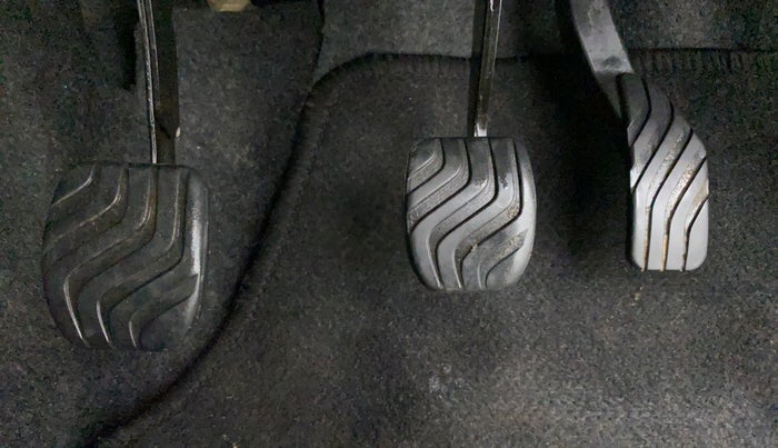 2018 Datsun Redi Go 1.0 T(O), Petrol, Manual, 16,682 km, Pedals