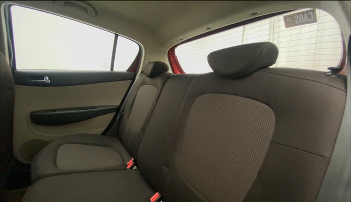2012 Hyundai i20 SPORTZ 1.2, Petrol, Manual, 50,381 km, Right Side Rear Door Cabin