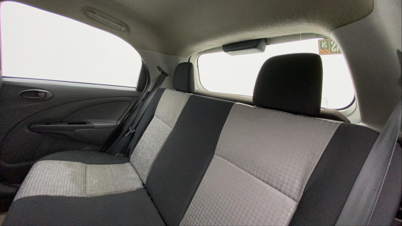 2013 Toyota Etios Liva GD, Diesel, Manual, 1,14,707 km, Right Side Rear Door Cabin