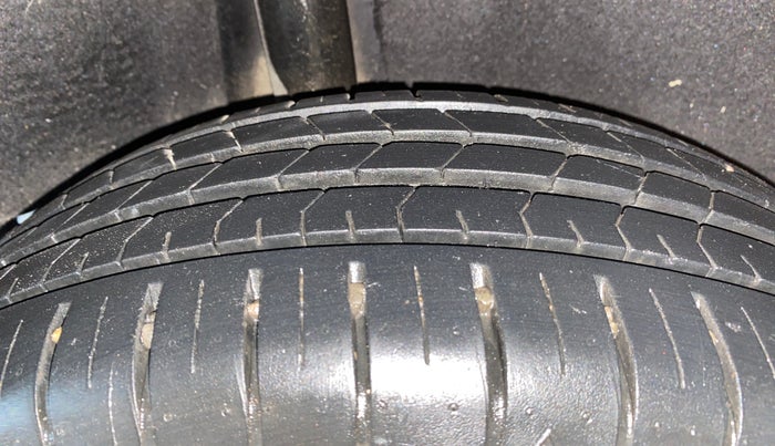 2021 Maruti Baleno ZETA CVT PETROL 1.2, Petrol, Automatic, 22,169 km, Right Rear Tyre Tread