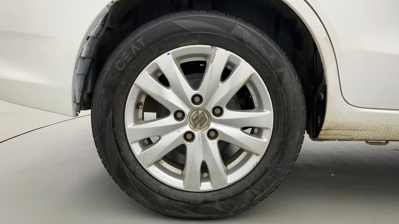 2017 Maruti Ertiga ZDI PLUS SHVS, Diesel, Manual, 96,839 km, Right Rear Wheel