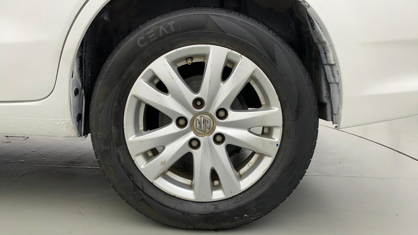 2017 Maruti Ertiga ZDI PLUS SHVS, Diesel, Manual, 96,839 km, Left Rear Wheel