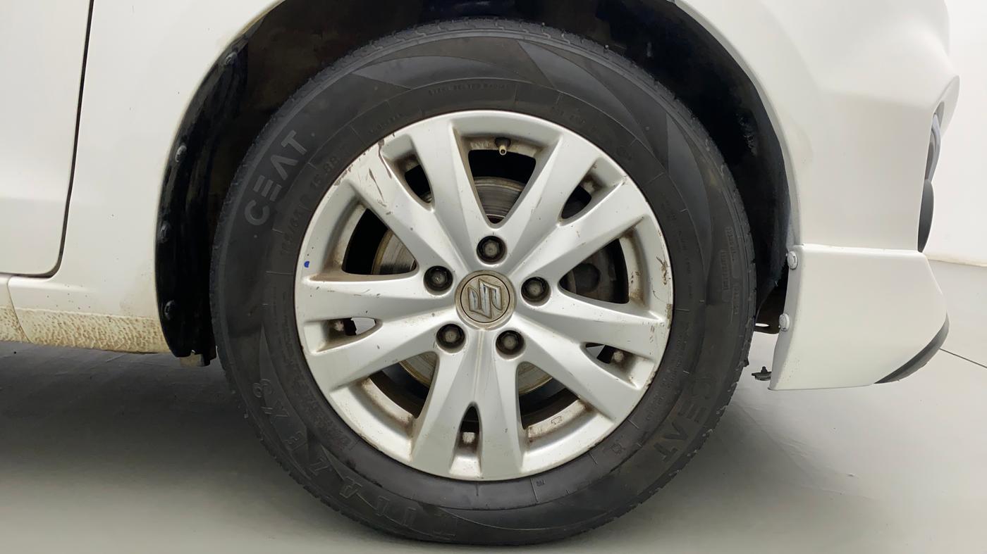 2017 Maruti Ertiga ZDI PLUS SHVS, Diesel, Manual, 96,839 km, Right Front Wheel