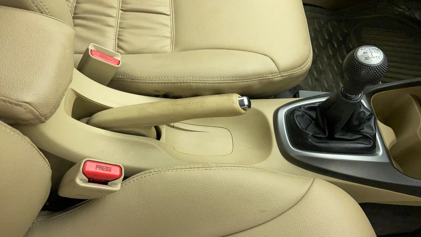 2013 Honda City V MT PETROL, Petrol, Manual, 44,119 km, Gear Lever