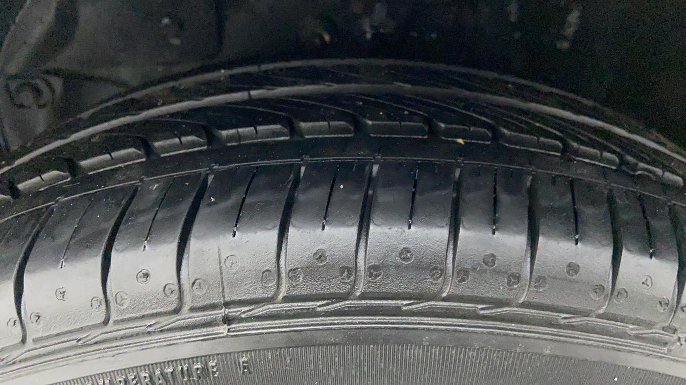 2013 Honda City V MT PETROL, Petrol, Manual, 44,119 km, Left Front Tyre Tread