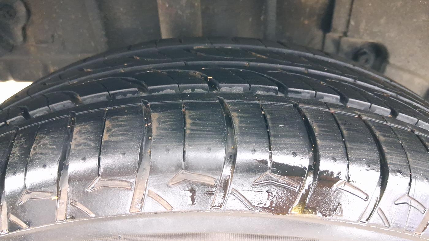 2024 Tata TIGOR XZ PLUS CNG LEATHERETTE PACK, CNG, Manual, 57,411 km, Right Rear Tyre Tread