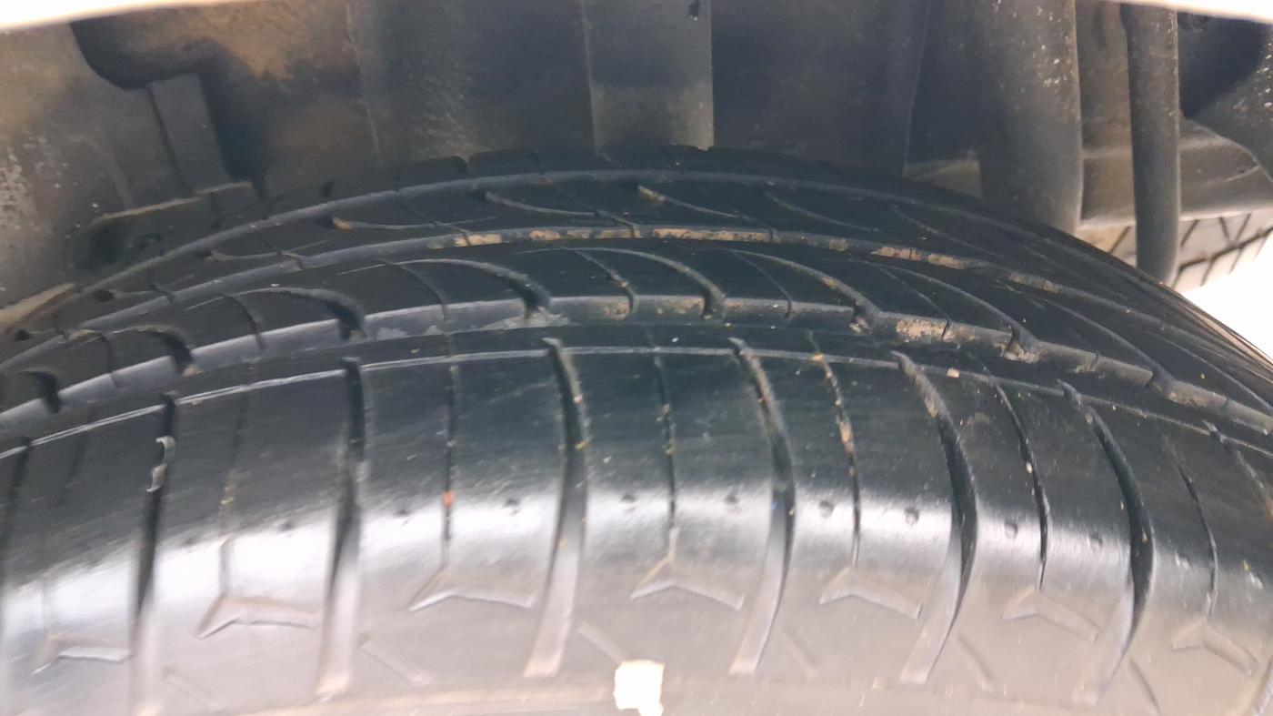 2024 Tata TIGOR XZ PLUS CNG LEATHERETTE PACK, CNG, Manual, 57,411 km, Left Rear Tyre Tread