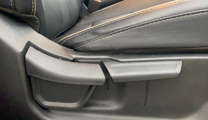 2021 Hyundai NEW I20 ASTA 1.0 GDI TURBO DCT, Petrol, Automatic, 21,968 km, Driver Side Adjustment Panel