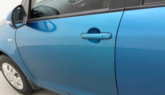 2013 Maruti Swift Dzire VXI, Petrol, Manual, 72,246 km, Front passenger door - Paint has faded