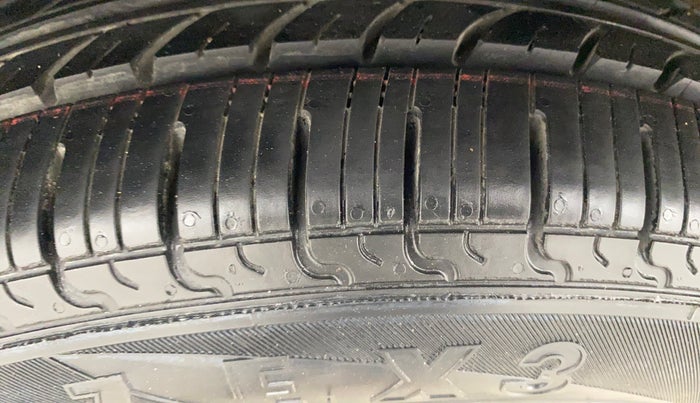 2021 Maruti Celerio VXI (O), CNG, Manual, 64,493 km, Left Front Tyre Tread