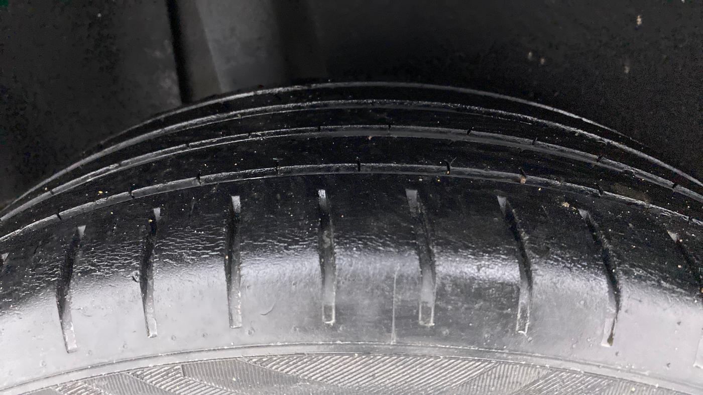 2019 Maruti Baleno ZETA PETROL 1.2, Petrol, Manual, 62,936 km, Right Rear Tyre Tread