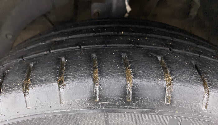 2019 Maruti Baleno ZETA PETROL 1.2, Petrol, Manual, 62,936 km, Left Front Tyre Tread