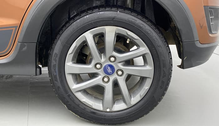 2019 Ford FREESTYLE TITANIUM 1.5 DIESEL, Diesel, Manual, 60,765 km, Left Rear Wheel