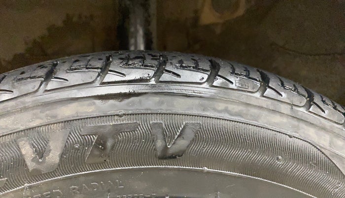 2016 Hyundai Grand i10 SPORTZ 1.2 KAPPA VTVT, Petrol, Manual, 65,267 km, Right Rear Tyre Tread