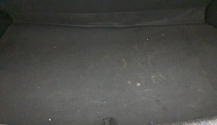 2016 Hyundai Grand i10 SPORTZ 1.2 KAPPA VTVT, Petrol, Manual, 65,267 km, Boot Inside