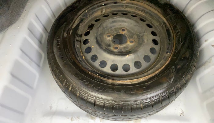 2014 Renault Scala RXL PETROL AT, Petrol, Automatic, 95,056 km, Spare Tyre