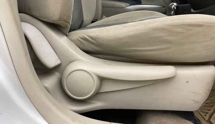 2014 Renault Scala RXL PETROL AT, Petrol, Automatic, 95,056 km, Driver Side Adjustment Panel