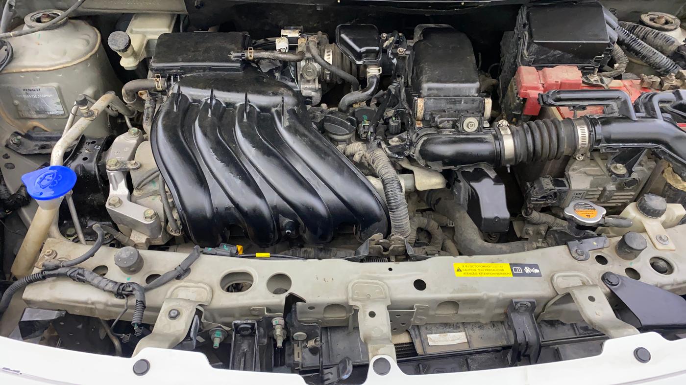 2014 Renault Scala RXL PETROL AT, Petrol, Automatic, 95,056 km, Engine View