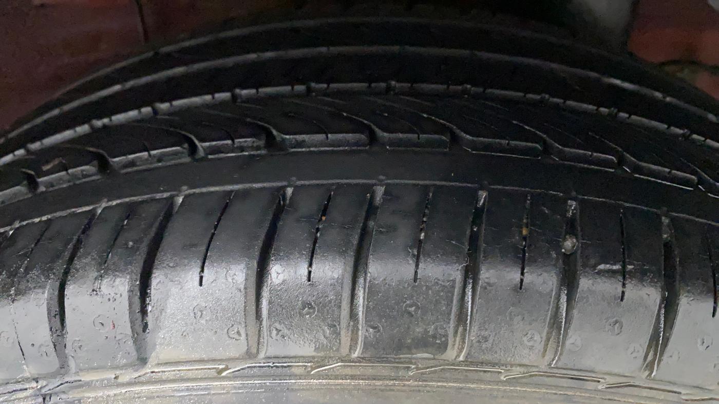 2016 Hyundai Elite i20 ASTA 1.2, Petrol, Manual, 17,389 km, Left Rear Tyre Tread