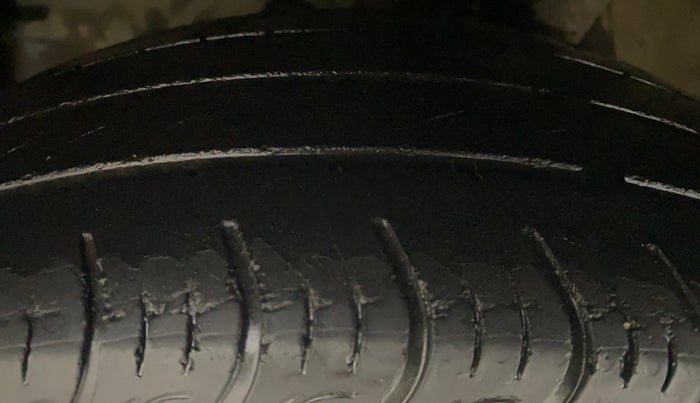 2018 Honda Amaze 1.2L I-VTEC VX, Petrol, Manual, 51,564 km, Left Front Tyre Tread